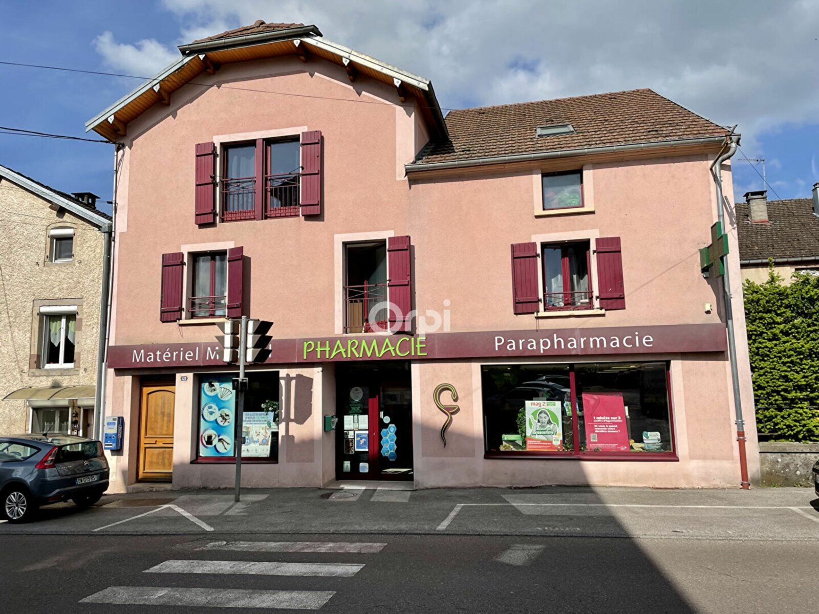 Immeuble à vendre 6 m2 à Fontaine-lès-Luxeuil vignette-1