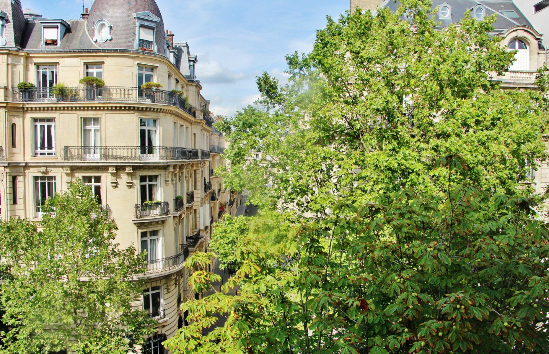 Appartement à vendre 3 68m2 à Paris 17 vignette-2