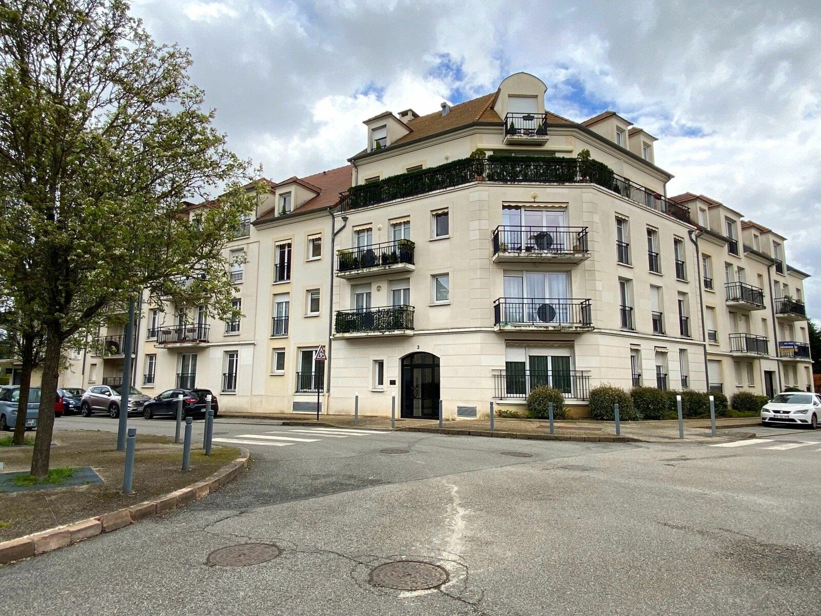 Appartement à louer 3 69.55m2 à Montigny-le-Bretonneux vignette-2