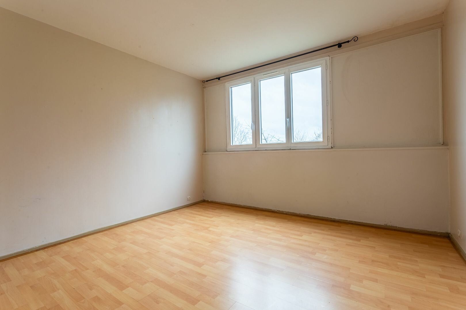 Appartement à vendre 5 85.73m2 à Sainte-Geneviève-des-Bois vignette-6