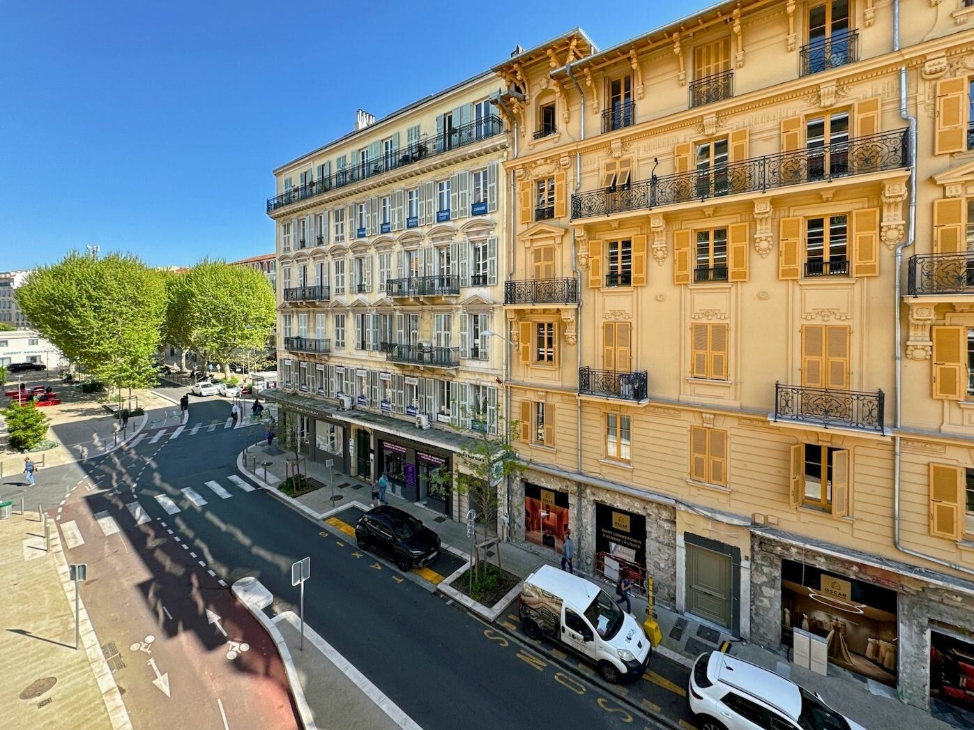 Appartement à vendre 4 118.41m2 à Nice vignette-3