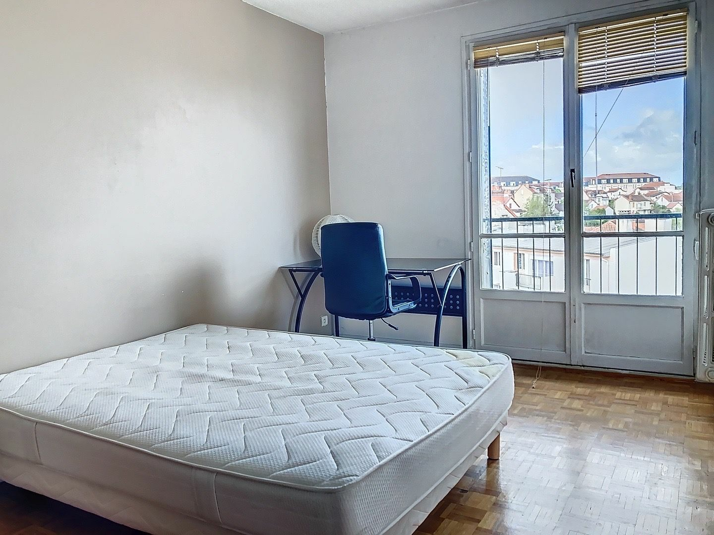 Appartement à vendre 4 m2 à Montluçon vignette-9