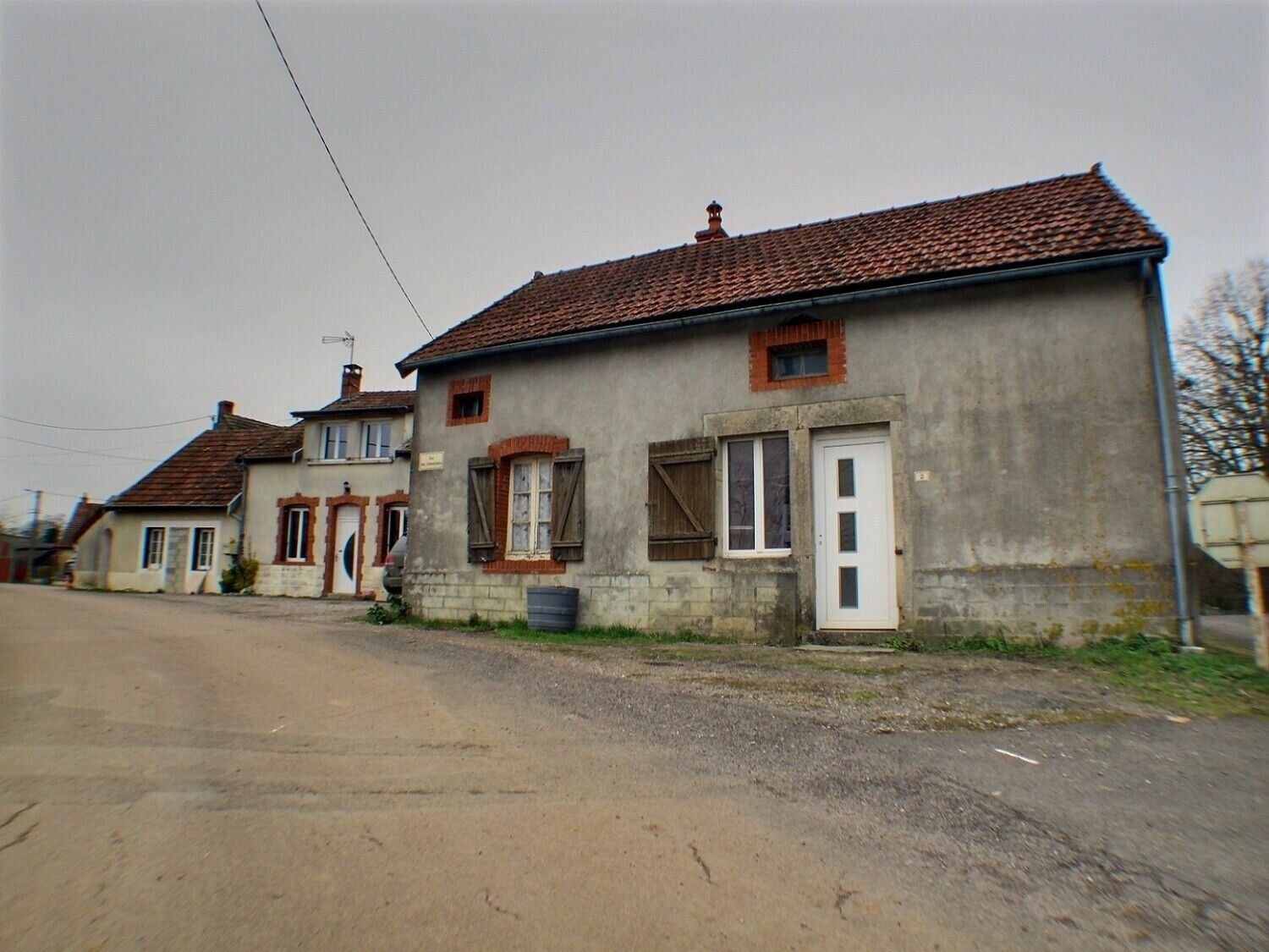 Maison à vendre 5 180.31m2 à Antigny-la-Ville vignette-1
