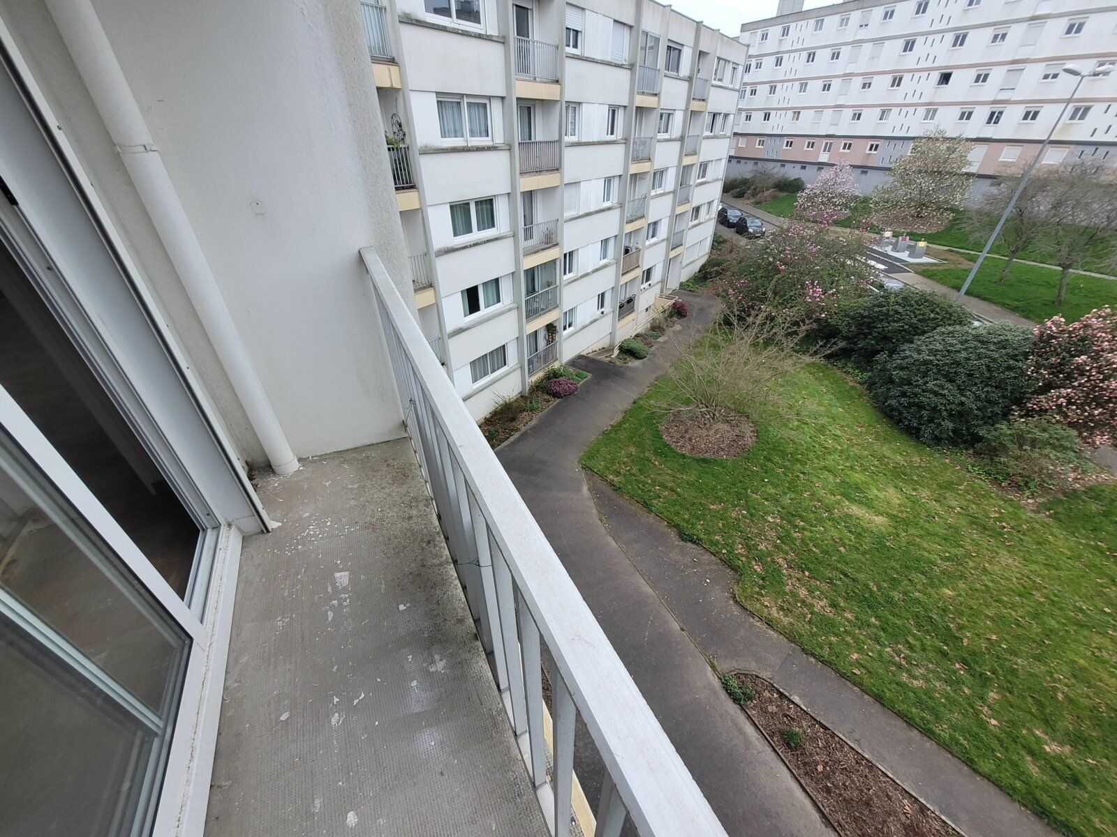 Appartement à vendre 4 76.71m2 à Brest vignette-3