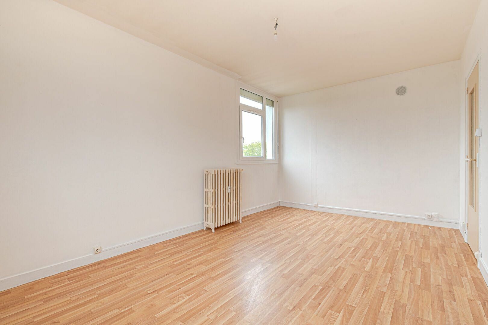 Appartement à vendre 3 m2 à Limoges vignette-1