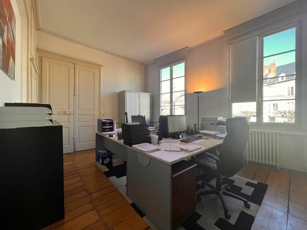 Appartement à vendre 1 102.19m2 à Limoges vignette-6