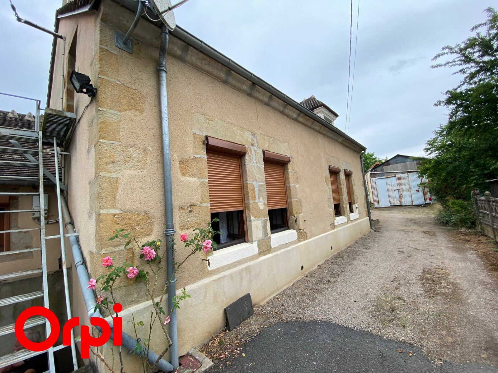 Maison à vendre 3 m2 à Buxières-les-Mines vignette-2