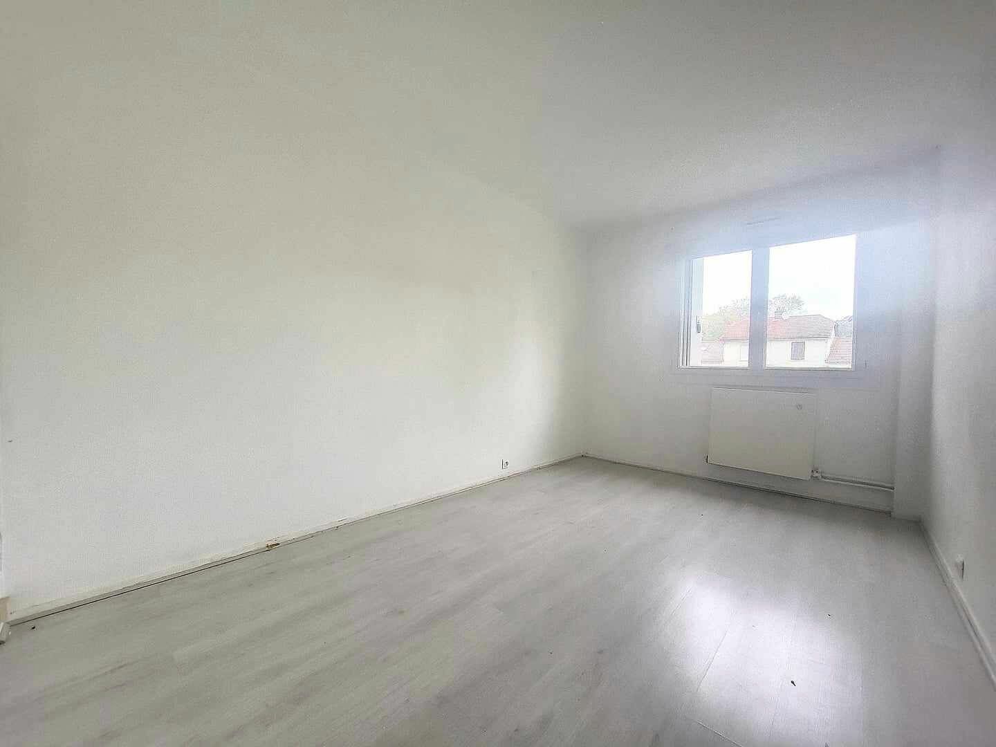 Appartement à vendre 2 67.73m2 à Compiègne vignette-4