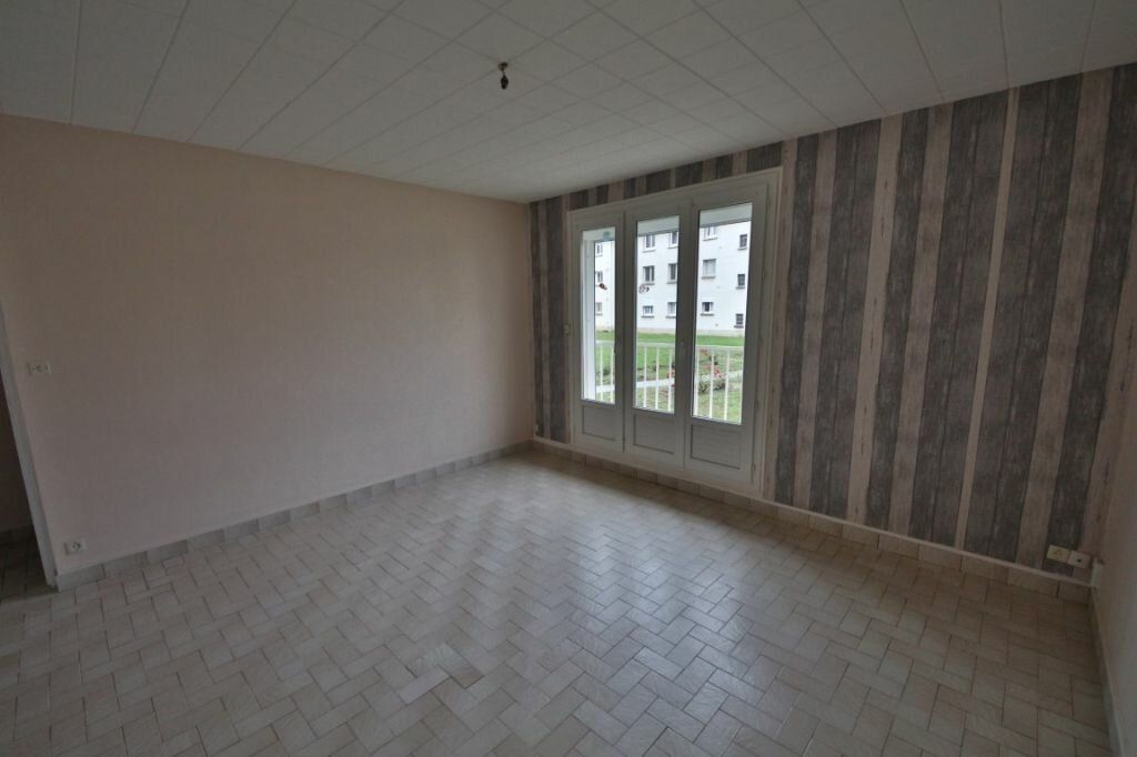 Appartement à louer 3 53.51m2 à Essômes-sur-Marne vignette-2