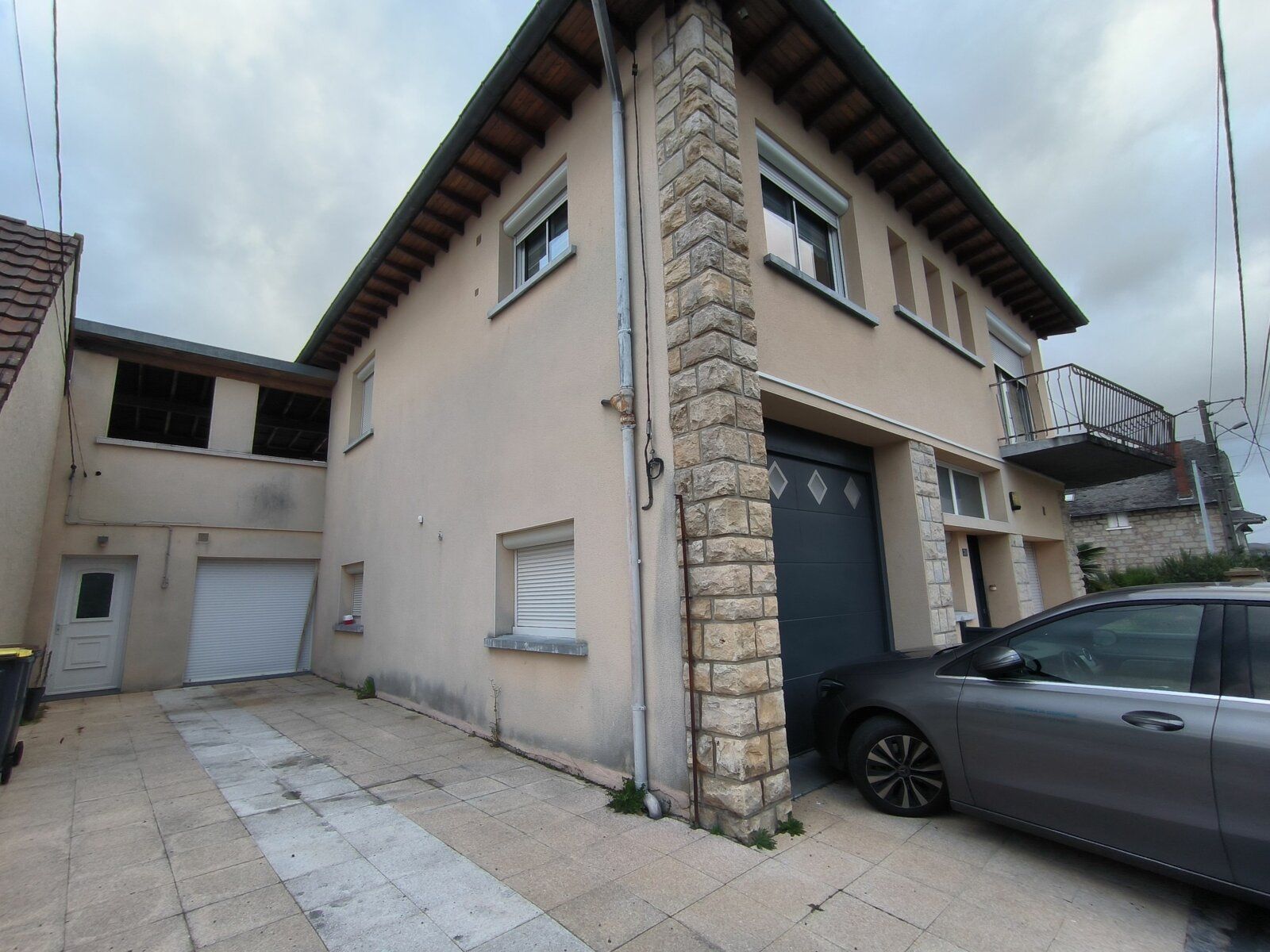 Maison à vendre 8 240m2 à Malemort-sur-Corrèze vignette-1