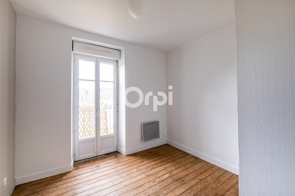 Appartement à louer 2 m2 à Aixe-sur-Vienne vignette-2
