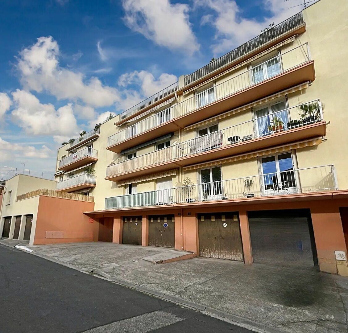 Appartement à vendre 2 86m2 à Béziers vignette-1