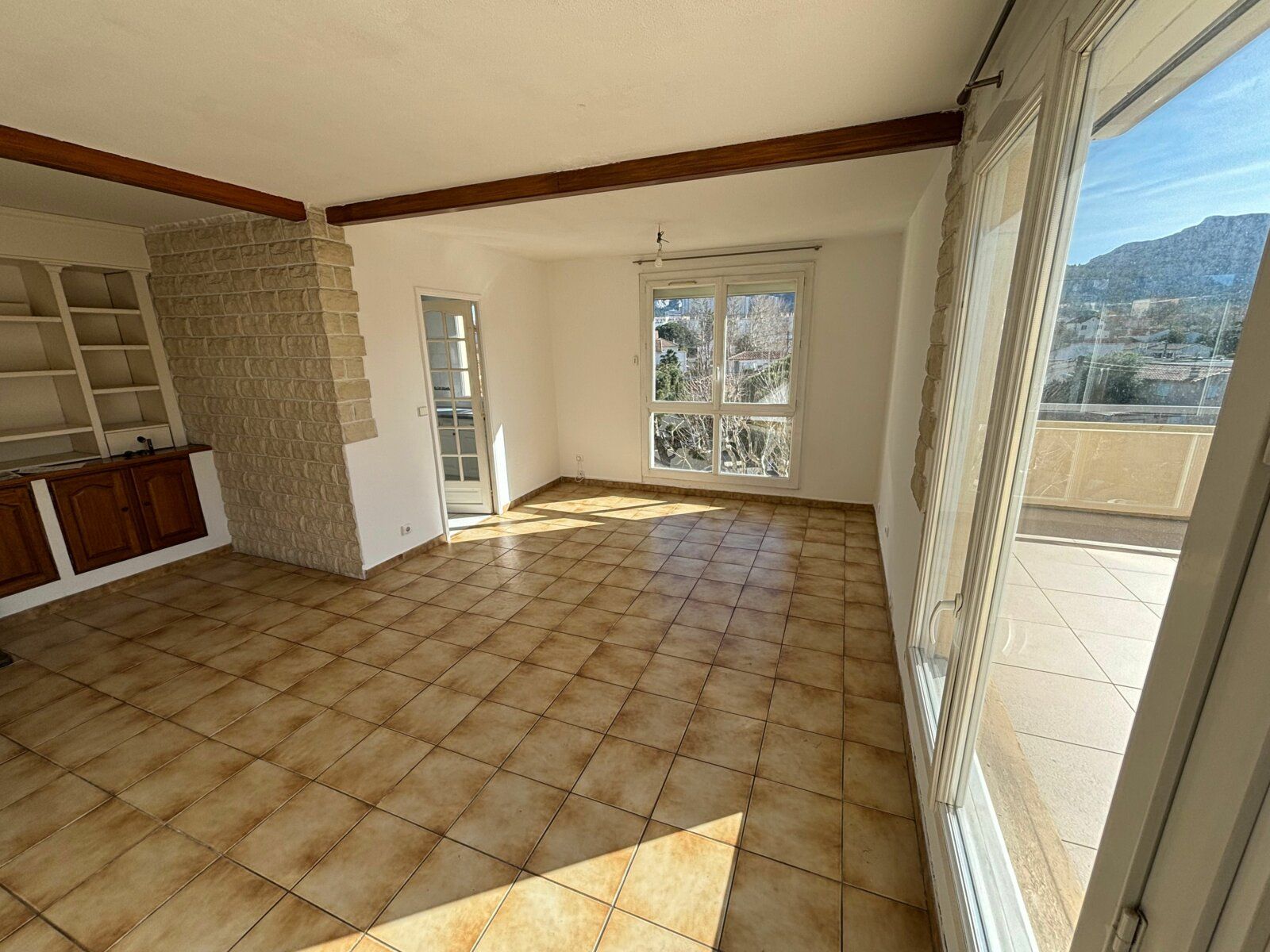 Appartement à vendre 3 64.55m2 à Marseille 8 vignette-3