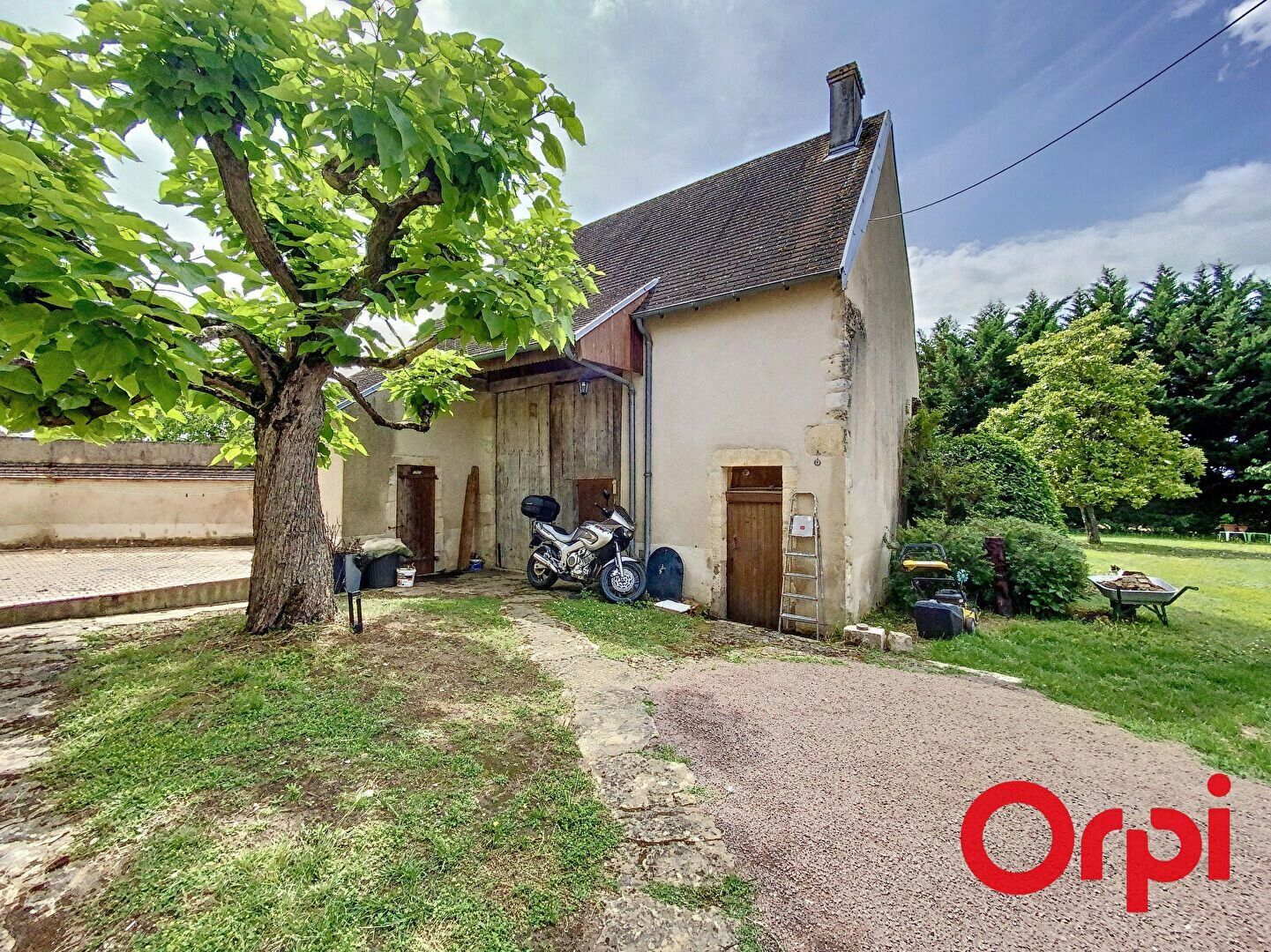 Maison à vendre 6 185m2 à Saint-Amand-Montrond vignette-19