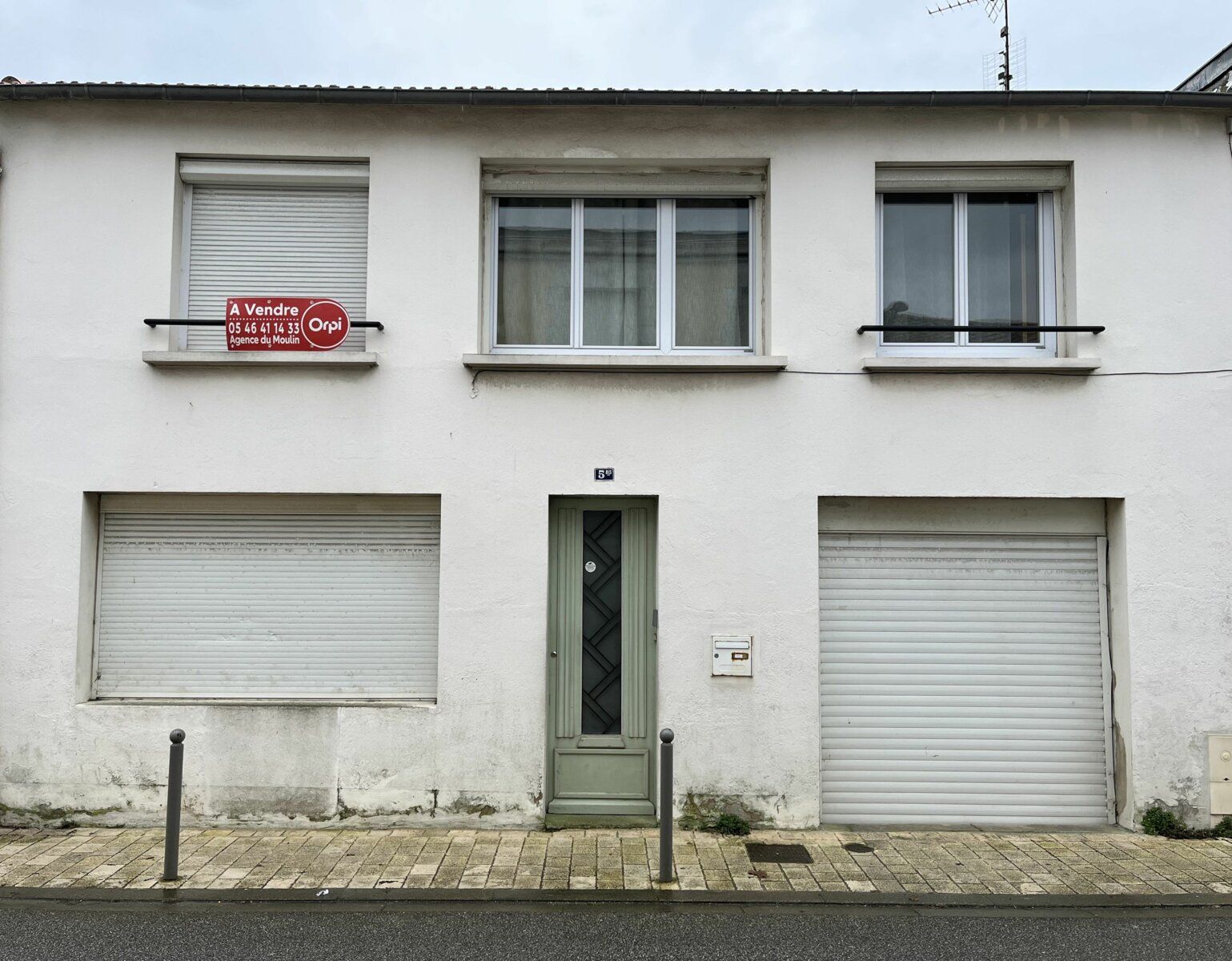 Maison à vendre 4 m2 à La Rochelle vignette-1