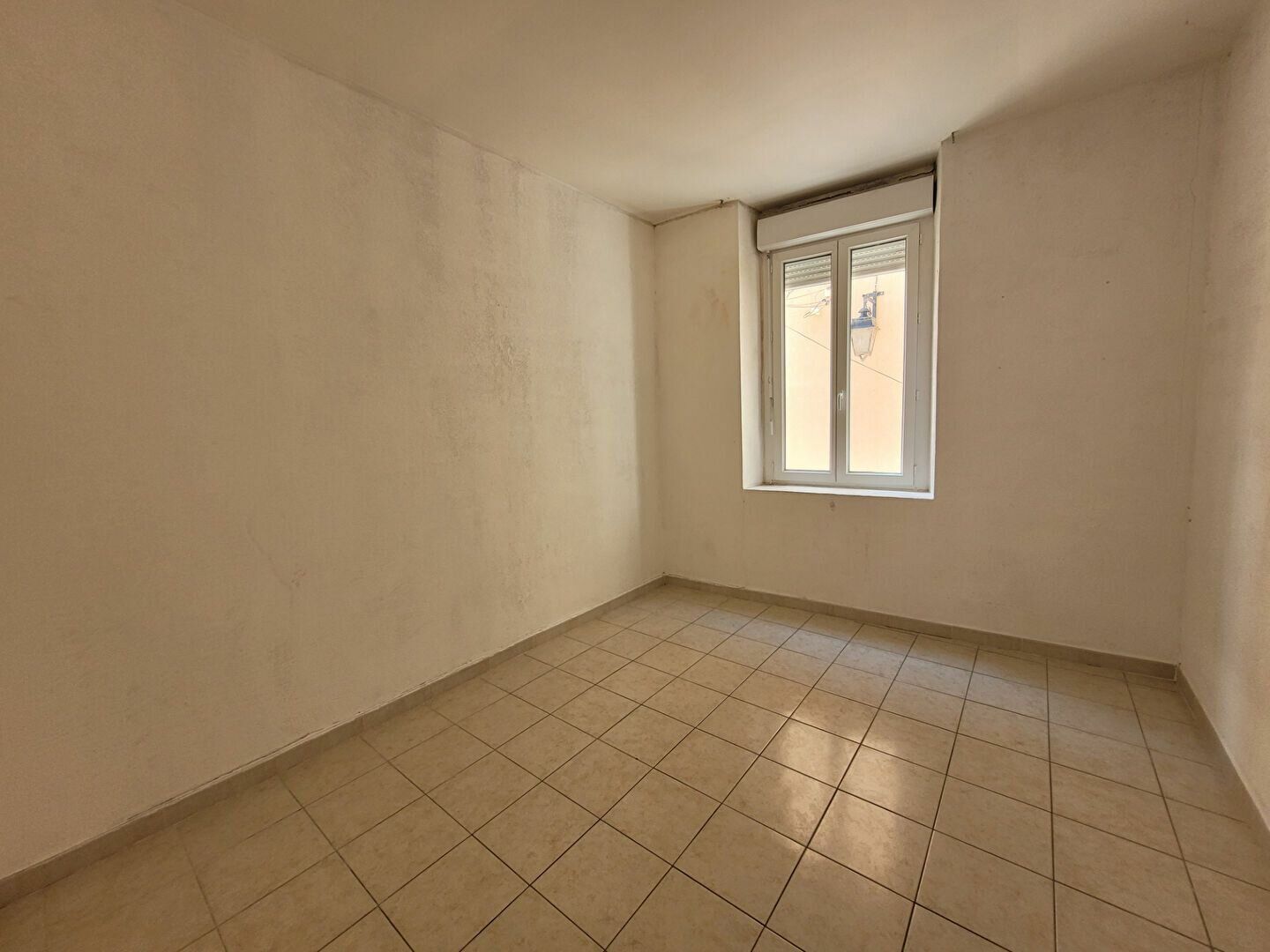 Appartement à vendre 3 66.56m2 à Pont-Saint-Esprit vignette-6