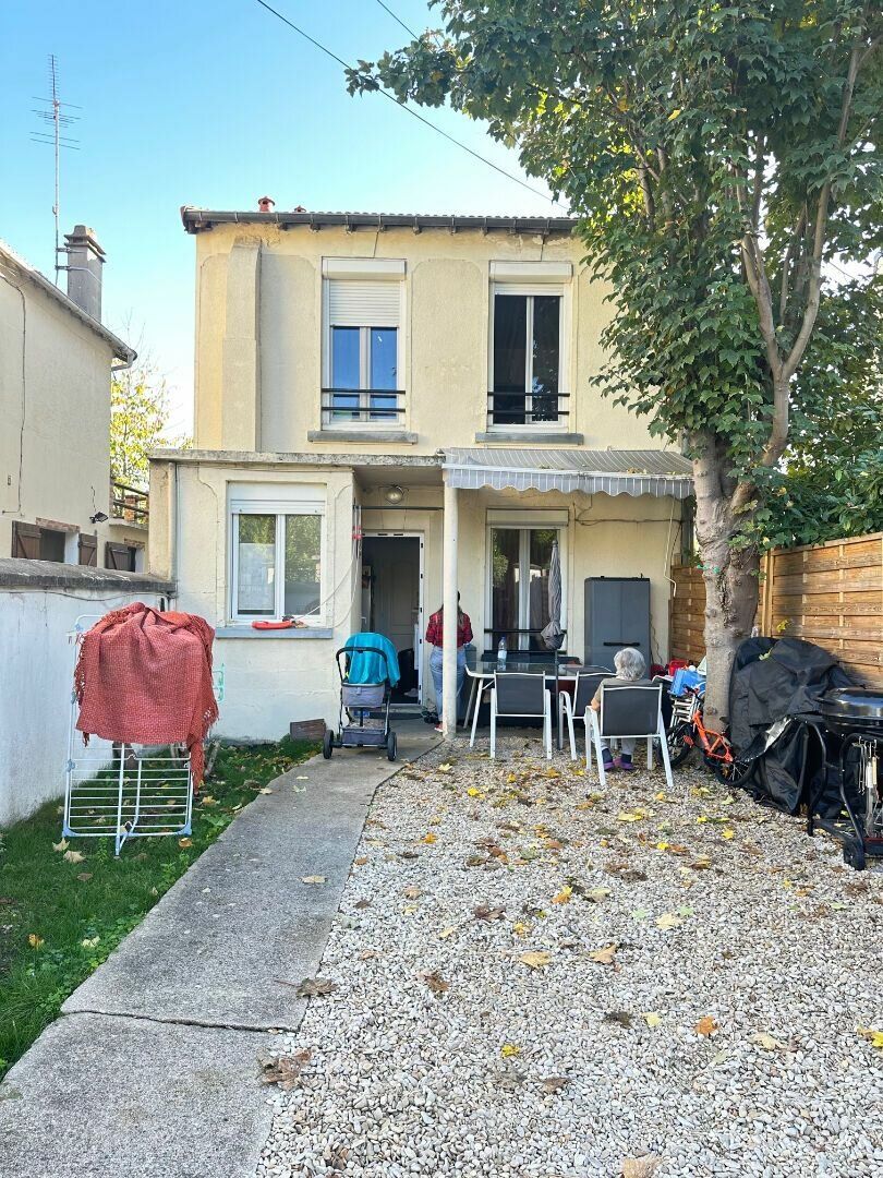 Maison à vendre 7 0m2 à Neuilly-Plaisance vignette-4
