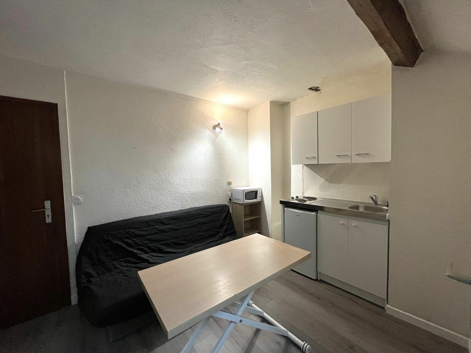 Appartement à louer 0 12.14m2 à Aix-les-Bains vignette-2
