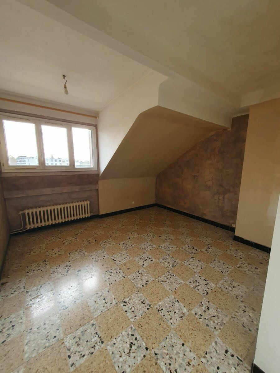 Appartement à vendre 2 42m2 à Neuilly-sur-Marne vignette-3