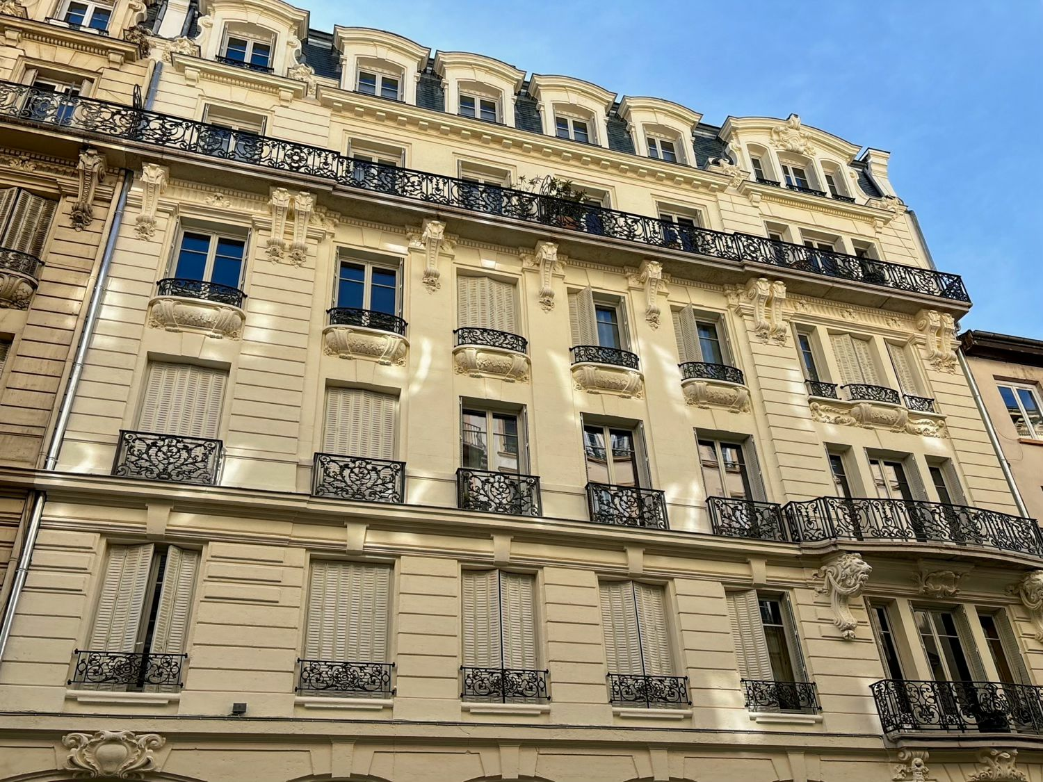 Appartement à vendre 3 134.05m2 à Lyon 6 vignette-1