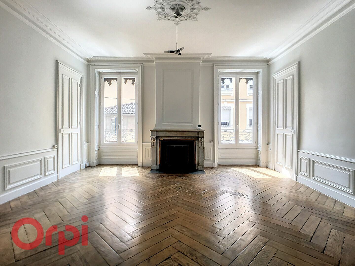 Appartement à vendre 4 99m2 à Villefranche-sur-Saône vignette-4