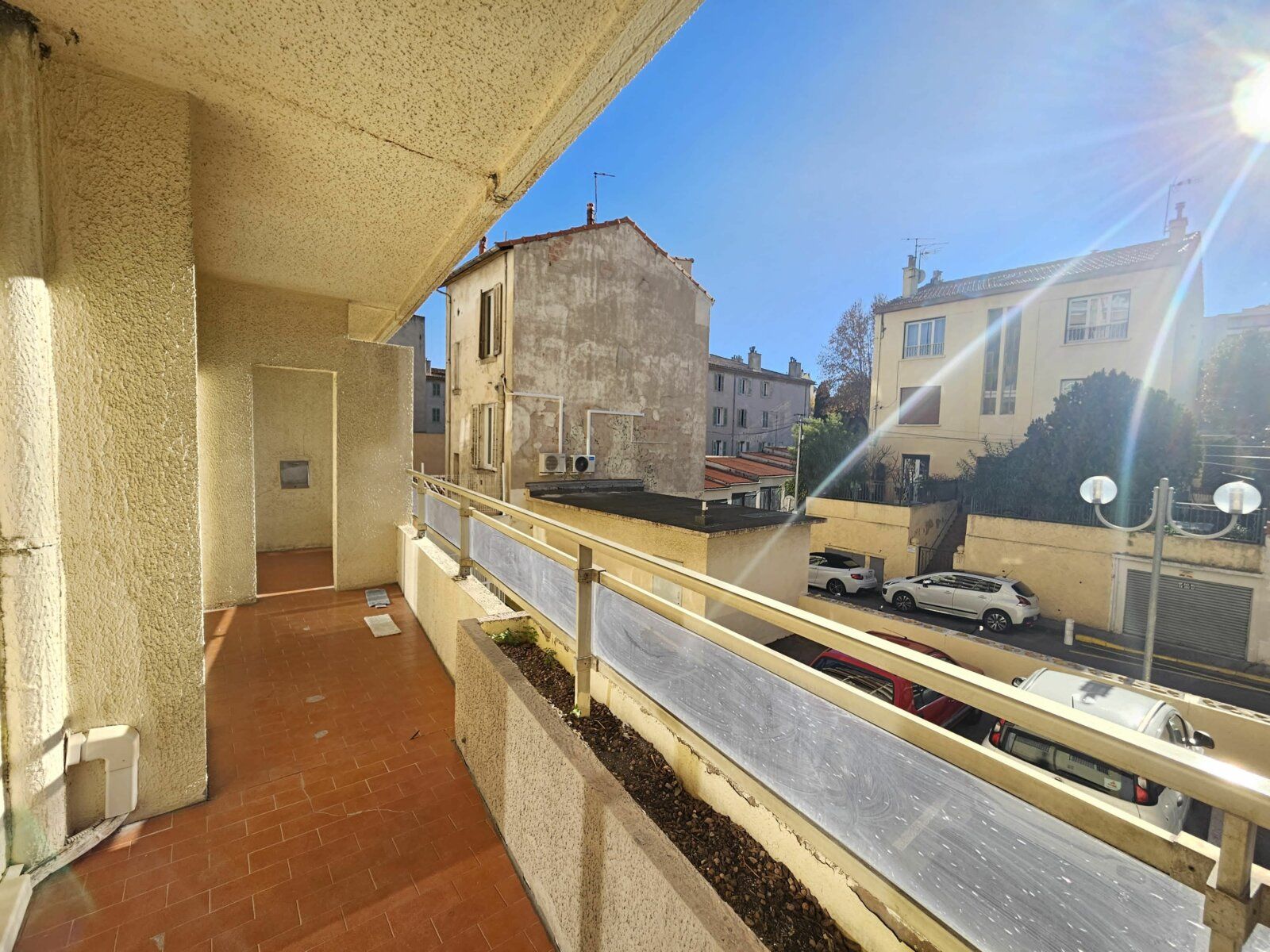 Appartement à vendre 2 54.45m2 à Toulon vignette-4