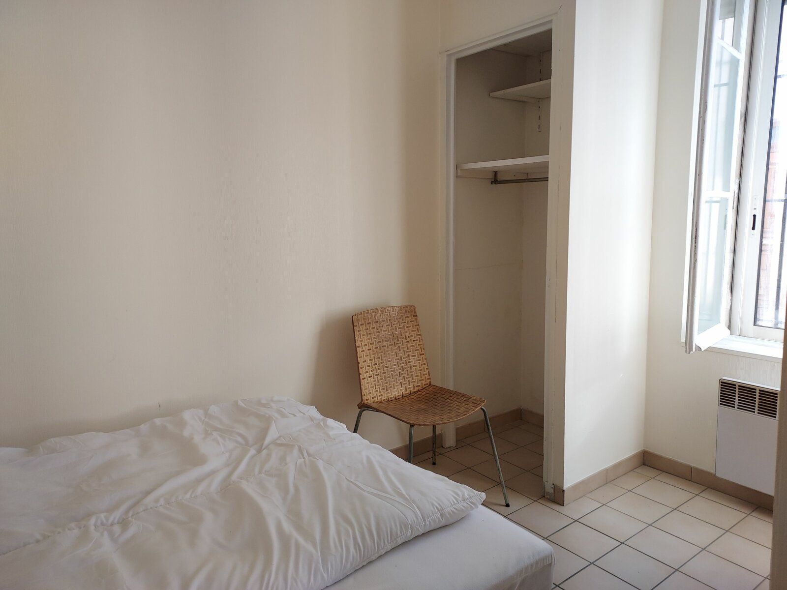 Appartement à louer 1 26m2 à Bordeaux vignette-5