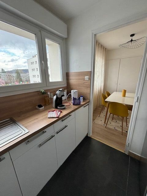 Appartement à louer 5 83.48m2 à Saint-Dié-des-Vosges vignette-8