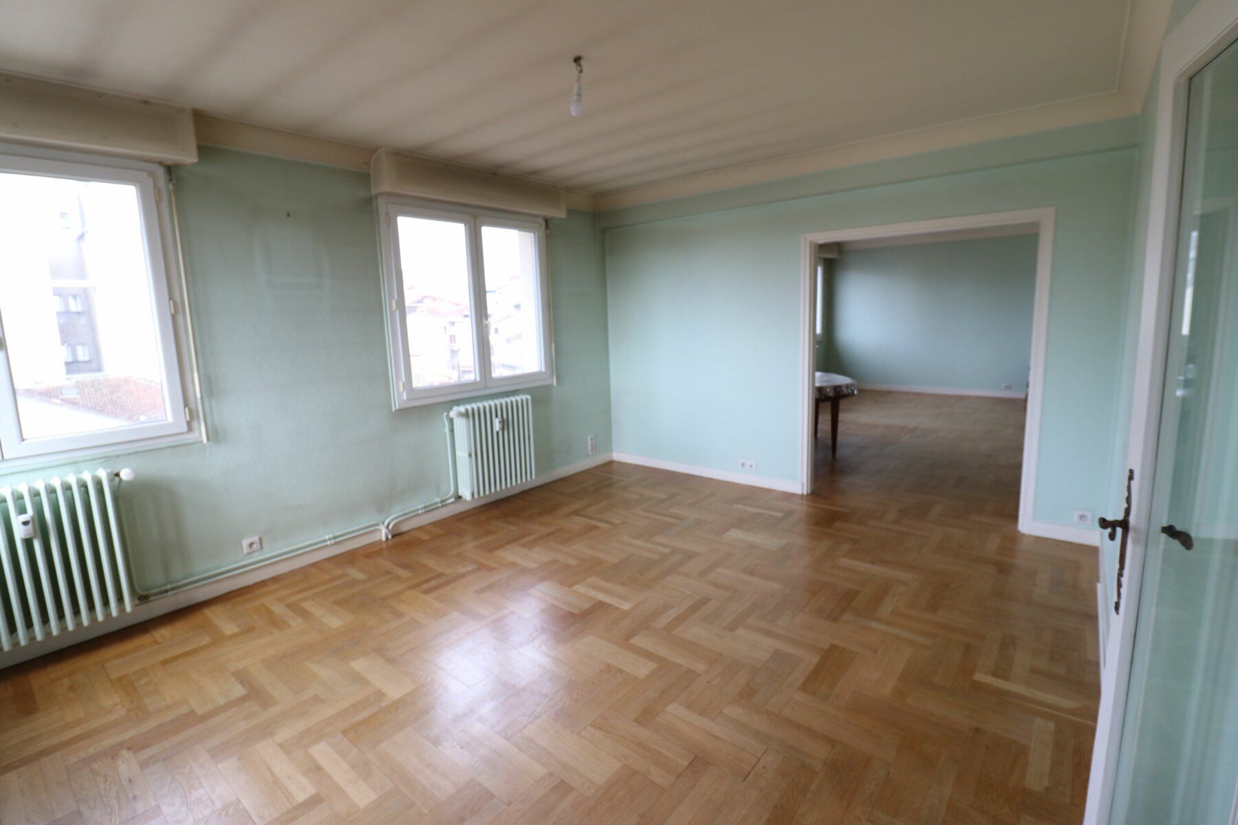 Appartement à vendre 5 134.04m2 à Limoges vignette-5