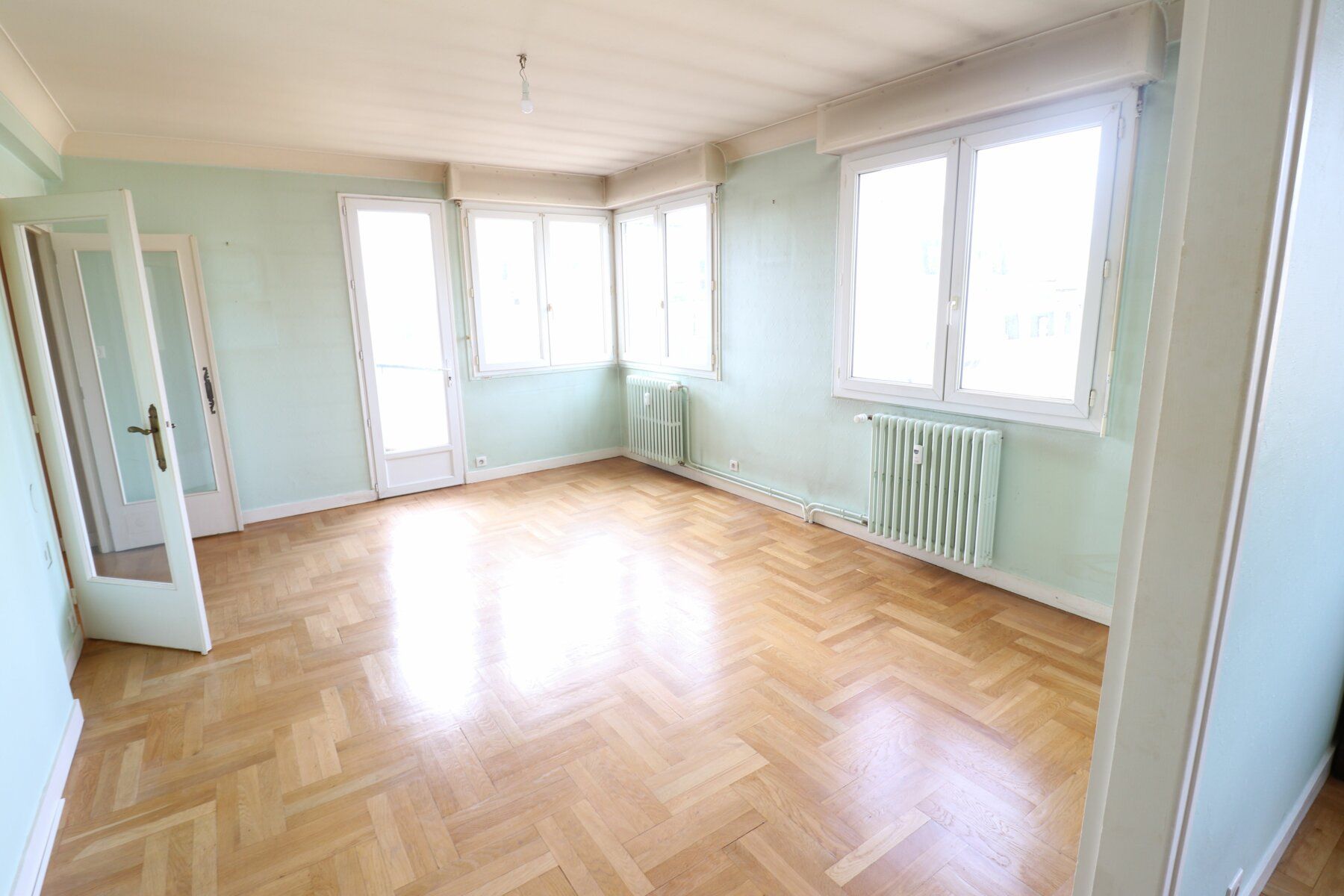 Appartement à vendre 5 134.04m2 à Limoges vignette-6
