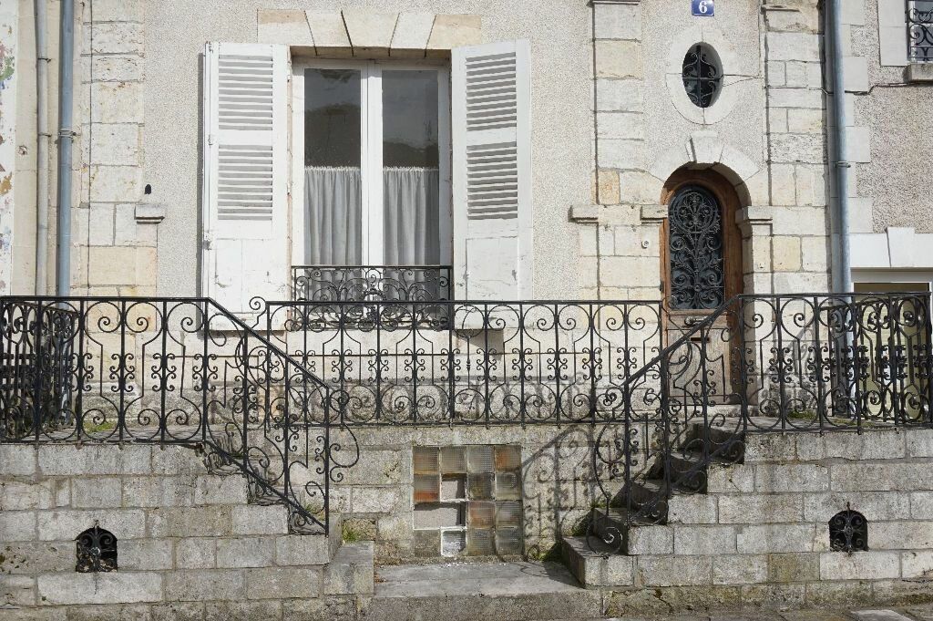 Maison à vendre 3 220m2 à Châtillon-Coligny vignette-1
