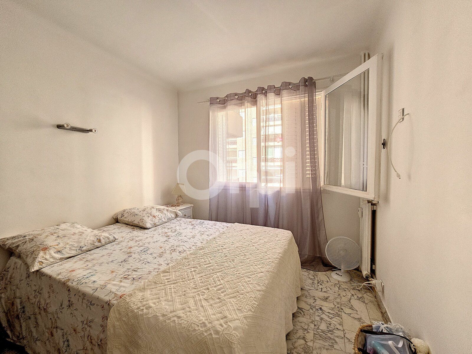 Appartement à vendre 3 64.45m2 à Juan-les-Pins - Antibes vignette-6