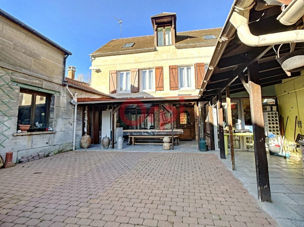 Maison à vendre 4 m2 à Saint-Vaast-lès-Mello vignette-1