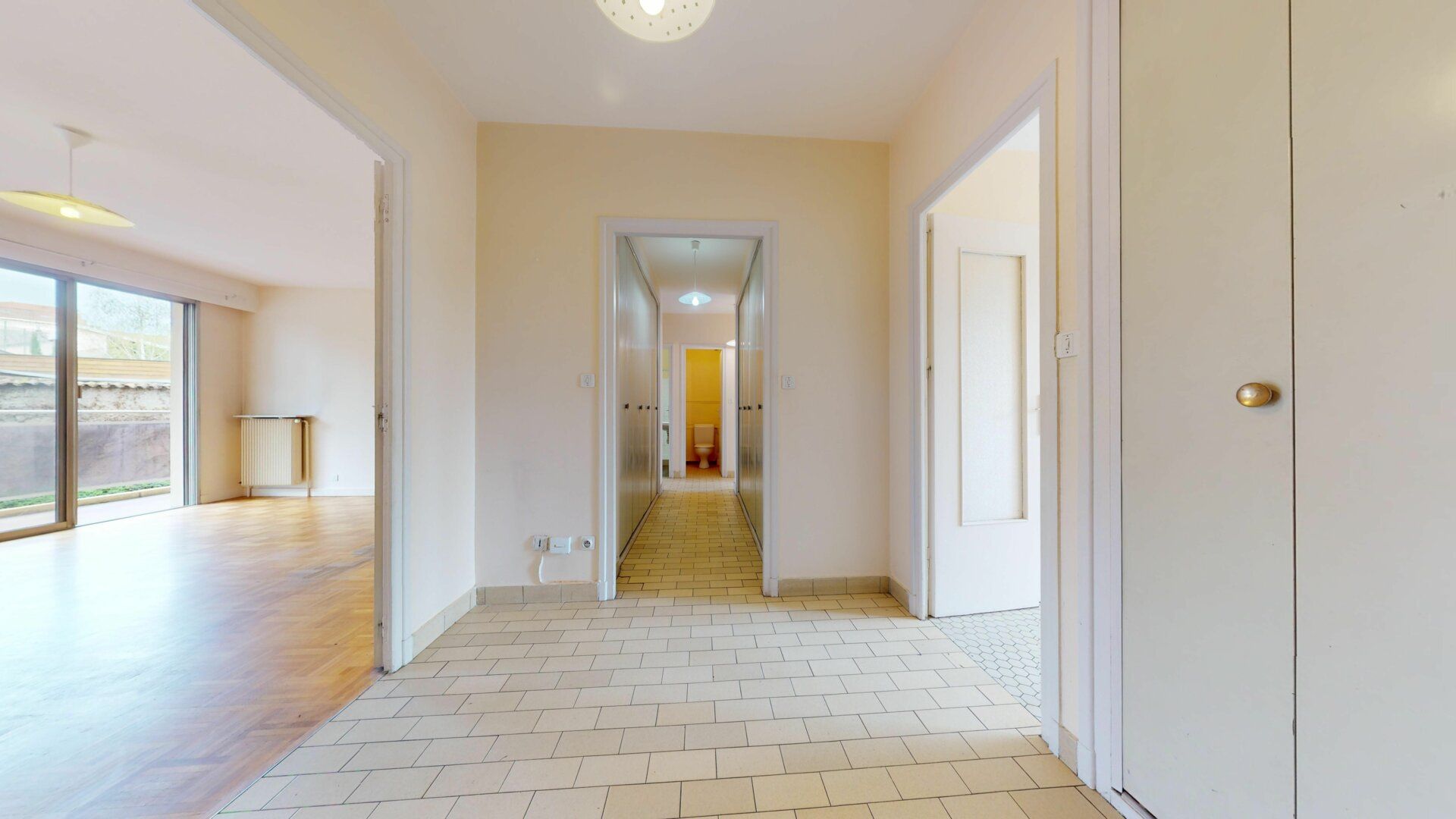 Appartement à louer 4 m2 à Villefranche-sur-Saône vignette-6