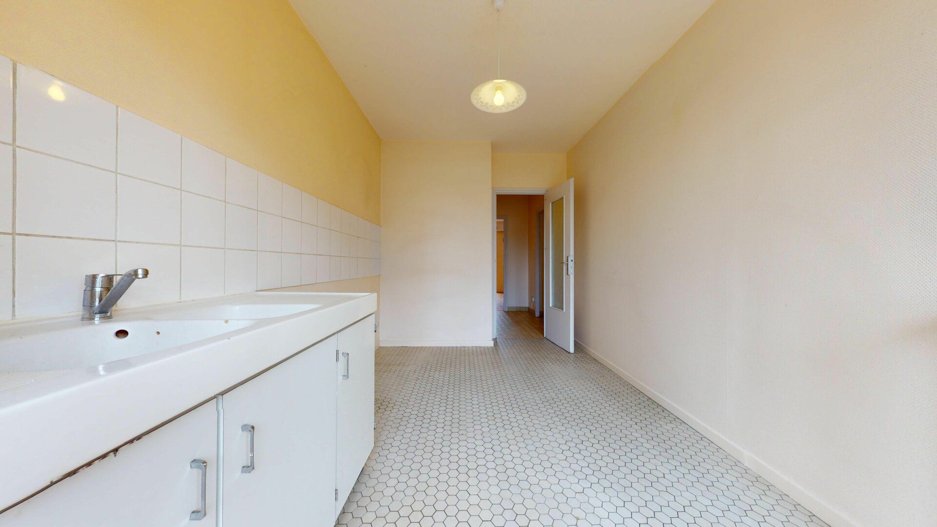 Appartement à louer 4 m2 à Villefranche-sur-Saône vignette-8