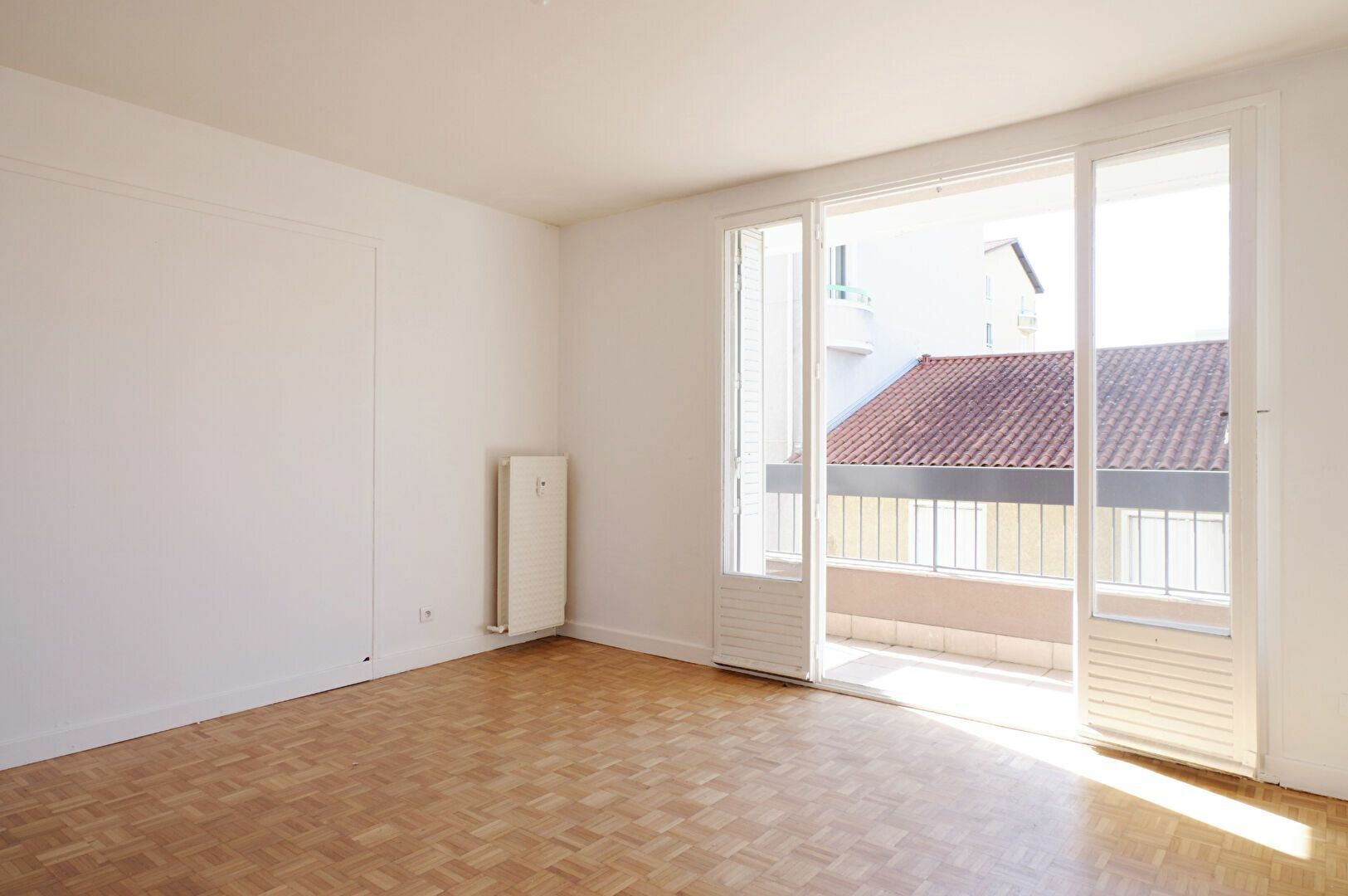 Appartement à vendre 4 73.5m2 à Villeurbanne vignette-1