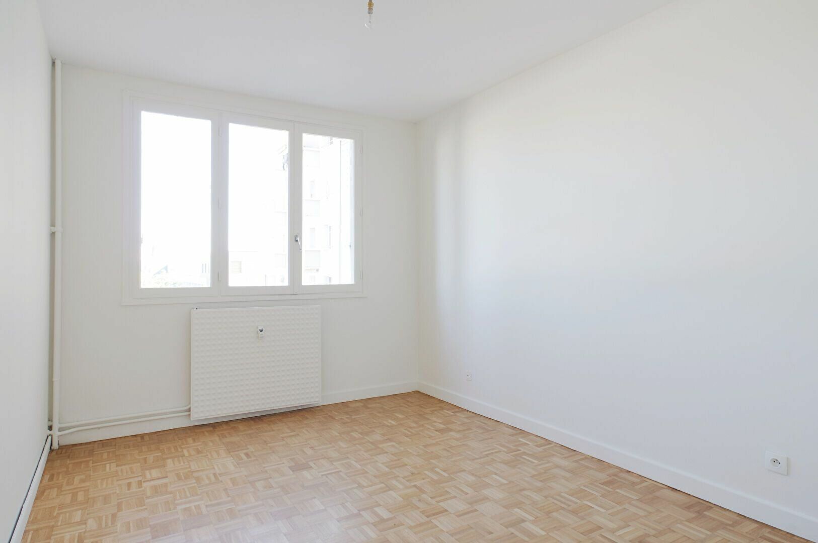 Appartement à vendre 4 73.5m2 à Villeurbanne vignette-7