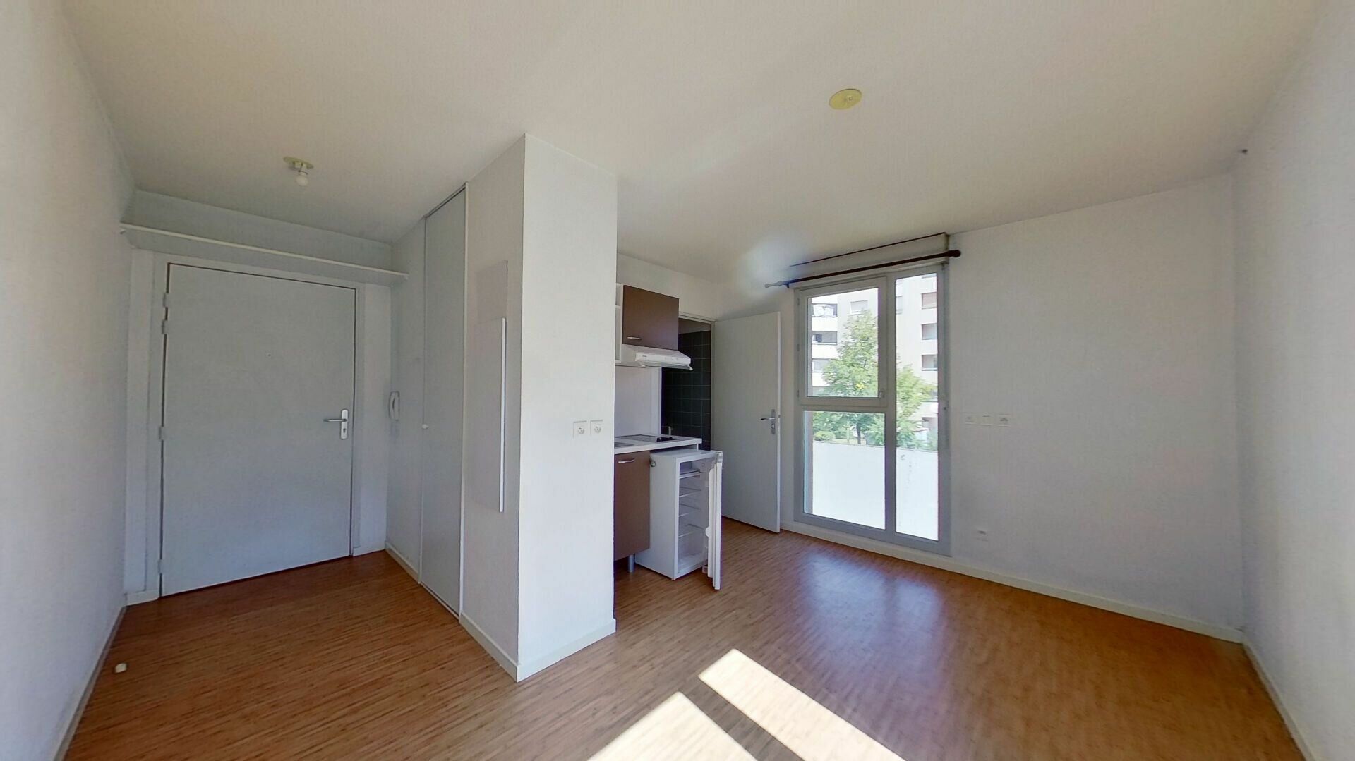 Appartement à vendre 1 19m2 à Villeurbanne vignette-1