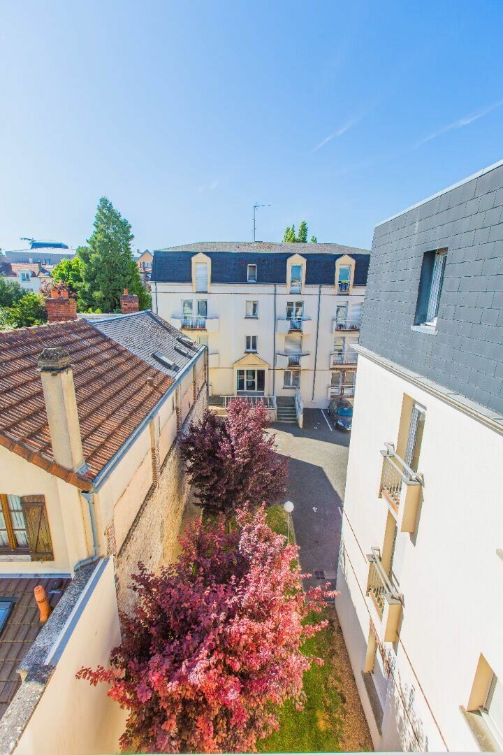 Appartement à vendre 2 56.93m2 à Chartres vignette-2