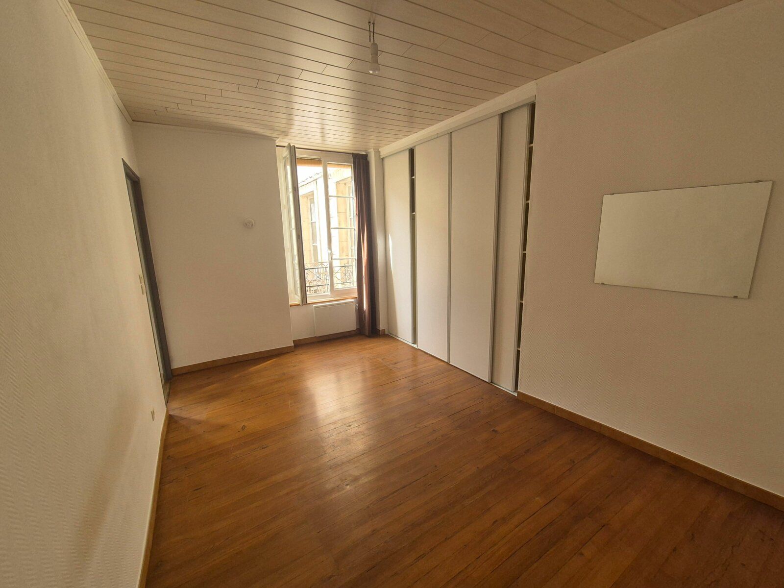 Appartement à vendre 3 m2 à Pont-Saint-Esprit vignette-5