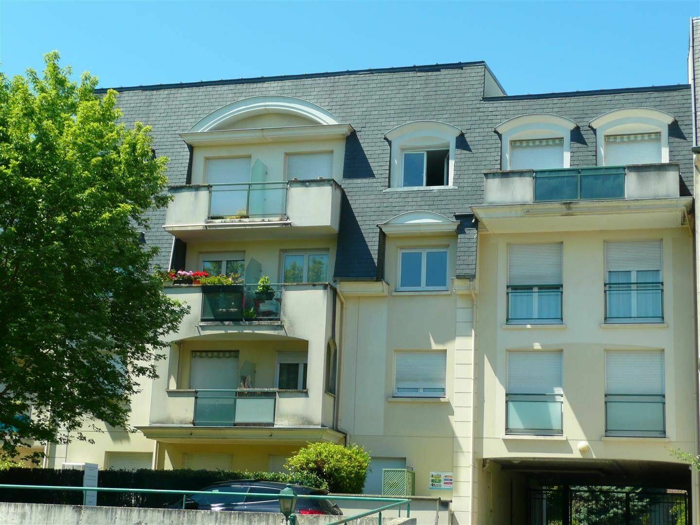 Appartement à vendre 3 66.26m2 à Pontault-Combault vignette-1