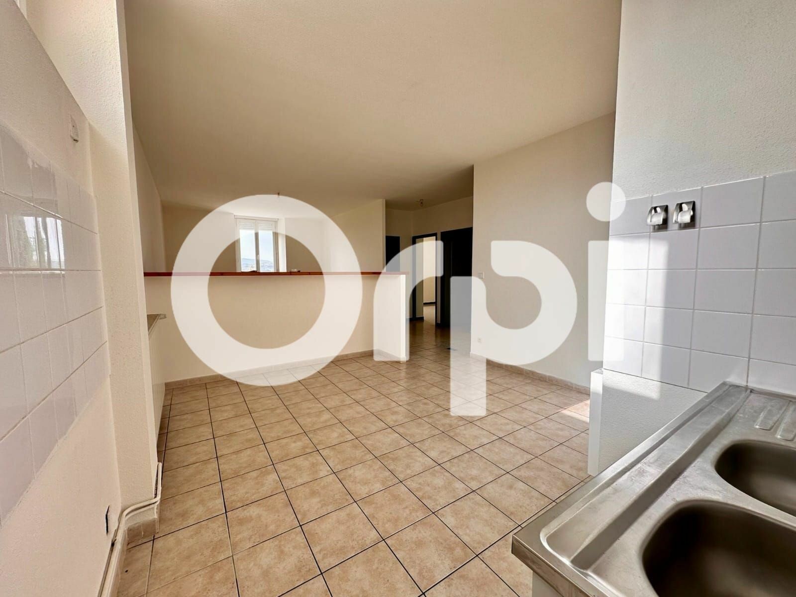 Appartement à vendre 3 63m2 à Villeneuve-de-Berg vignette-3