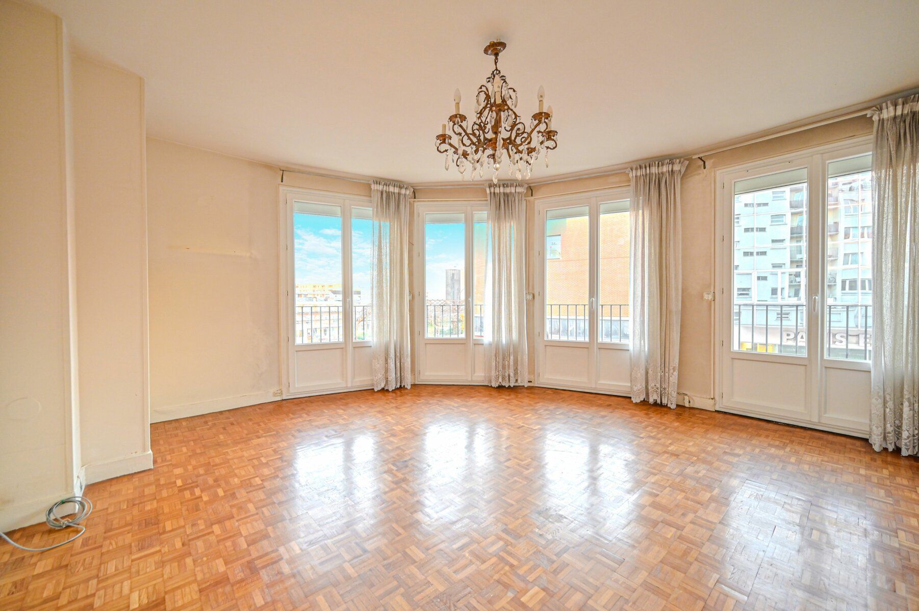 Appartement à vendre 4 77.74m2 à Montreuil vignette-2