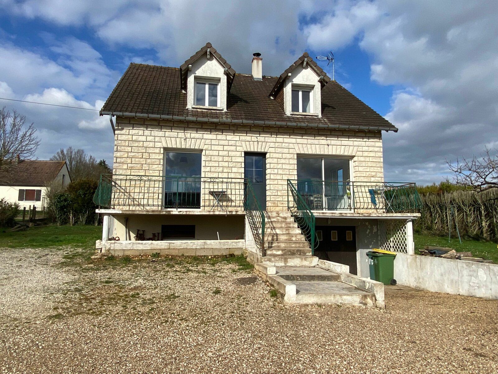 Maison à vendre 4 151m2 à Montoire-sur-le-Loir vignette-2