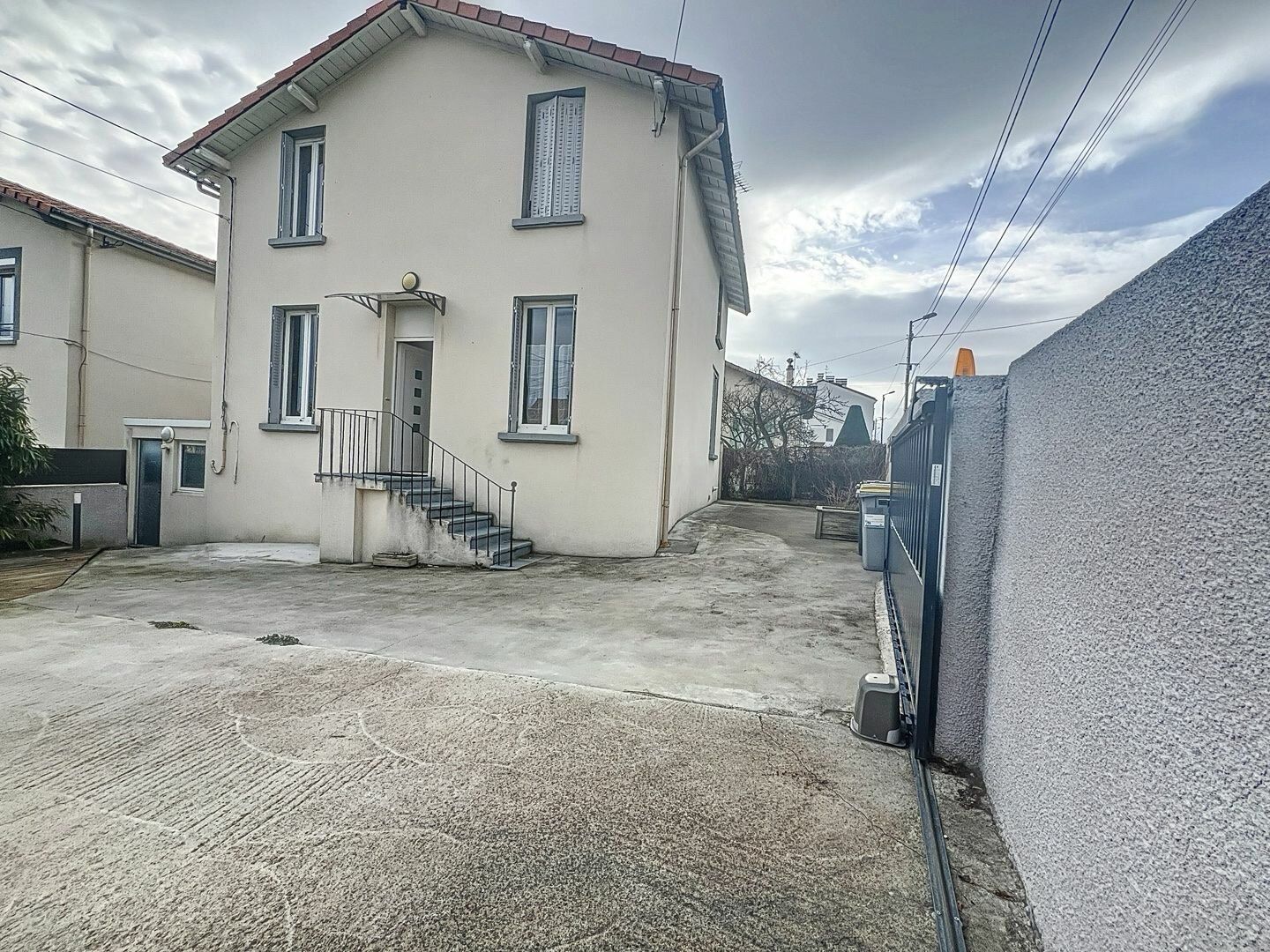 Maison à vendre 5 140m2 à Clermont-Ferrand vignette-3
