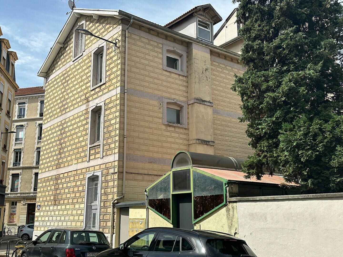 Appartement à vendre 1 27m2 à Grenoble vignette-3