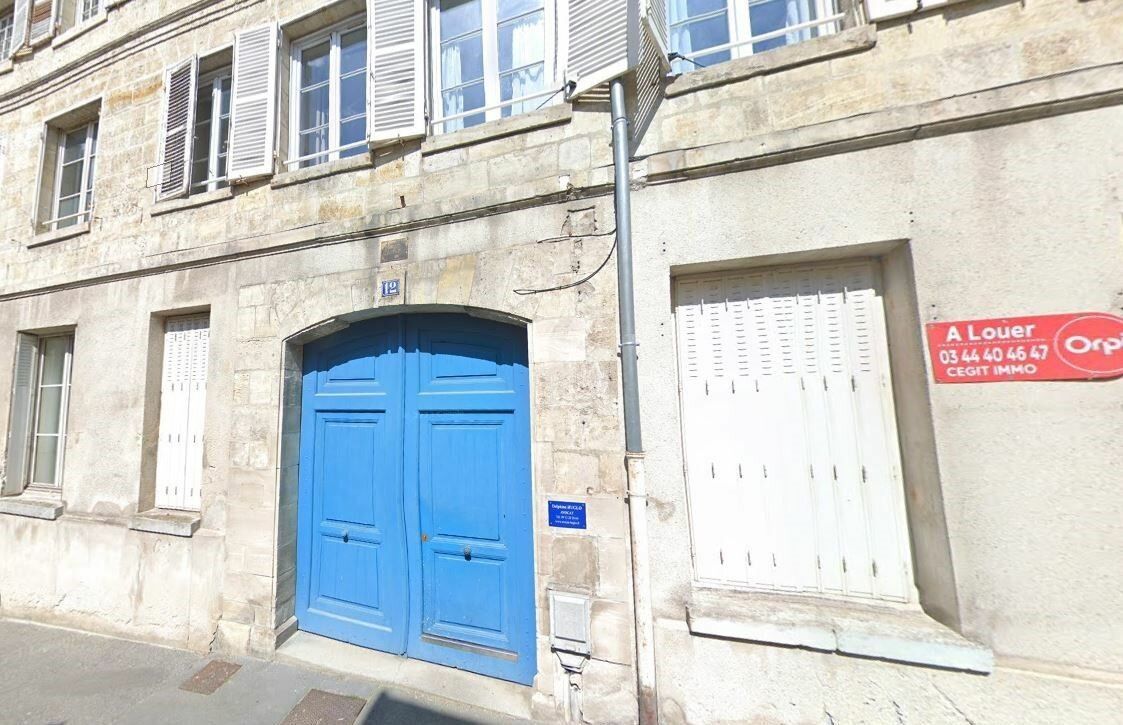 Immeuble à vendre 1 m2 à Compiègne vignette-1