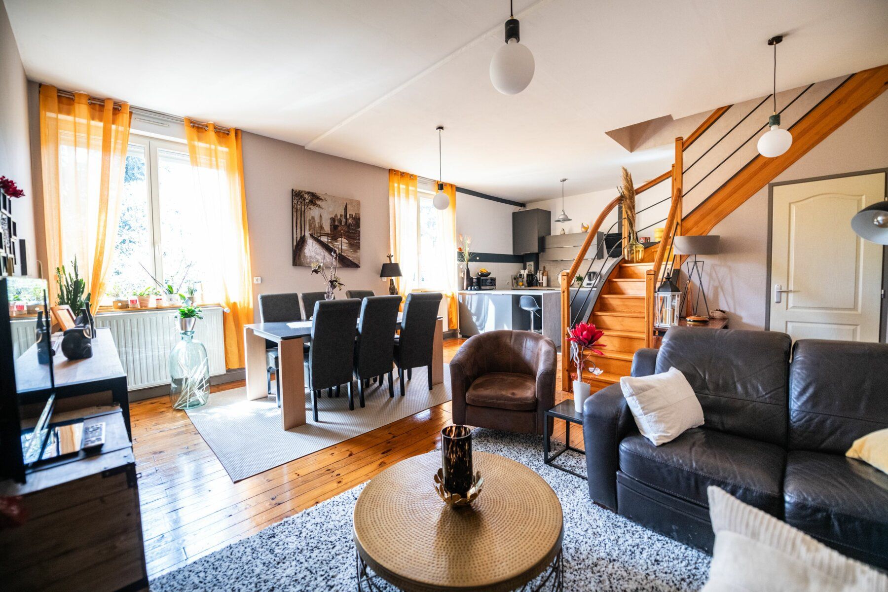 Appartement à vendre 4 90m2 à Saint-Paul-en-Jarez vignette-4