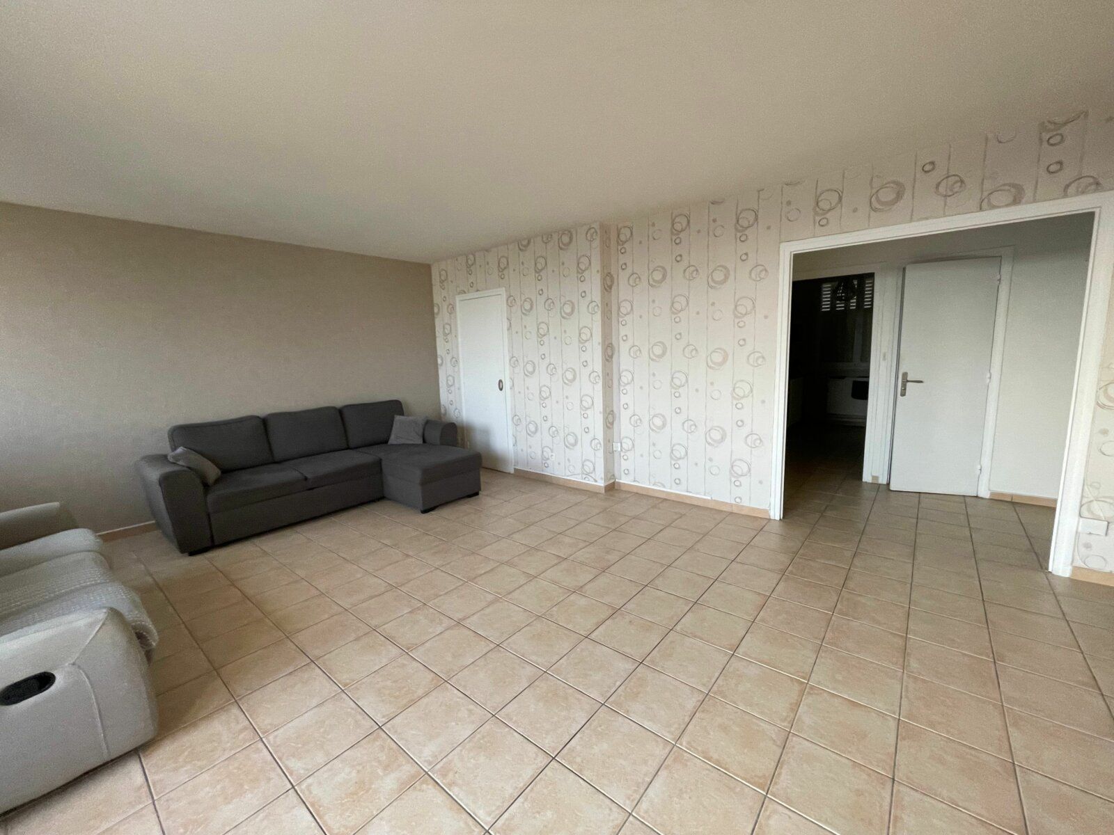 Appartement à vendre 4 83m2 à Romans-sur-Isère vignette-1