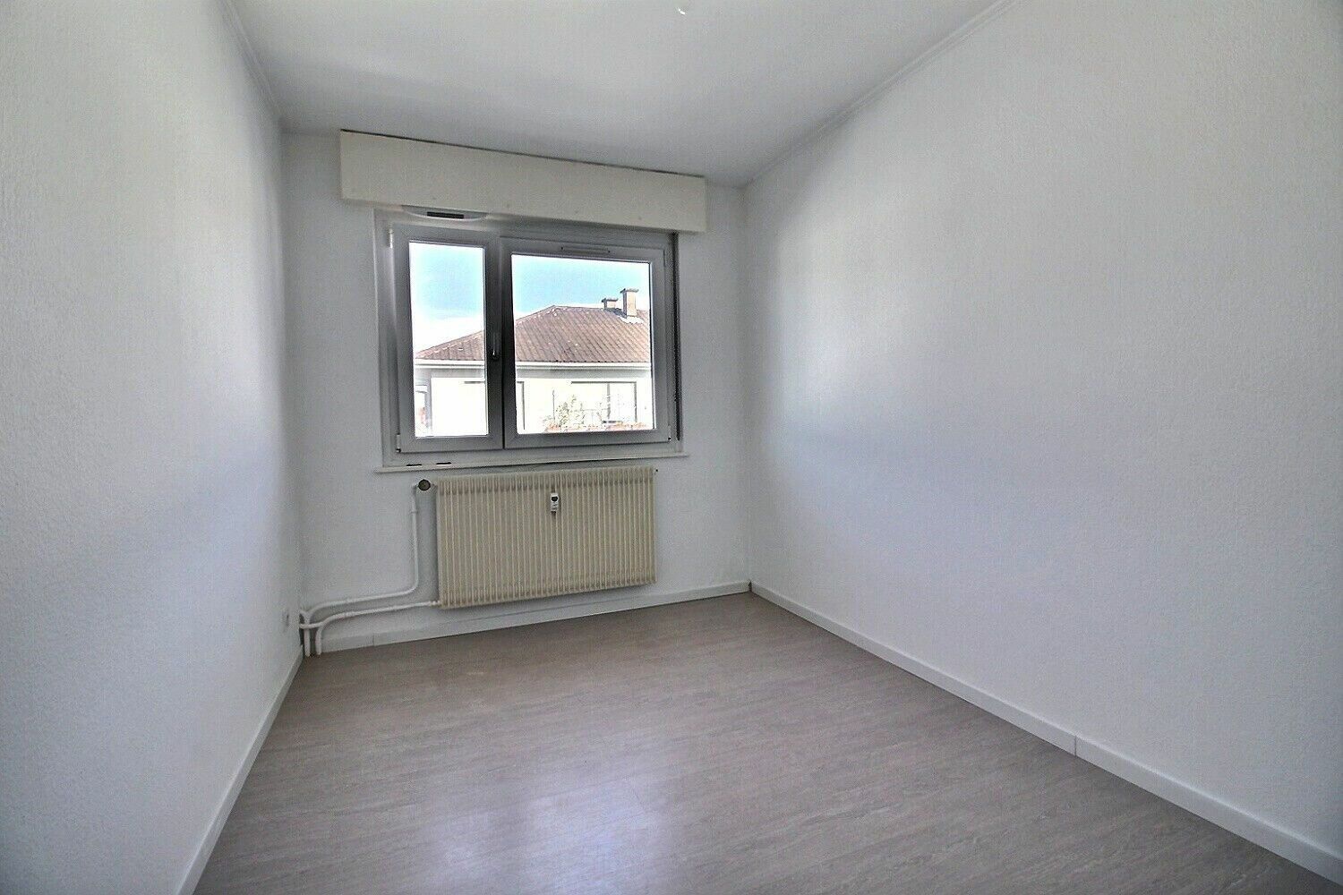 Appartement à vendre 4 m2 à Strasbourg vignette-5
